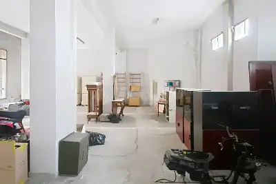 Magazzino in vendita, Viale Umberto F 132, Sassari