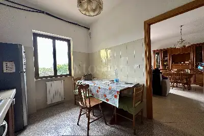 Casa in vendita, Via Cisternense, Lanuvio