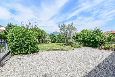 Casa in vendita, Via Giovanni Torti, Erba