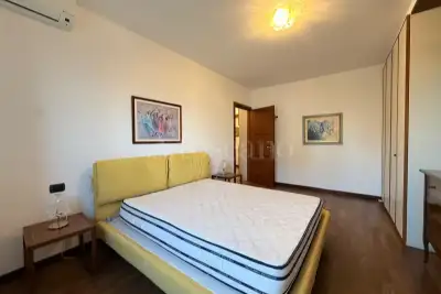 Casa in vendita, Via Adelaide Coari, Milano