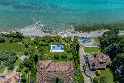 Villa in vendita, Via Alessandro Volta, Padenghe sul Garda