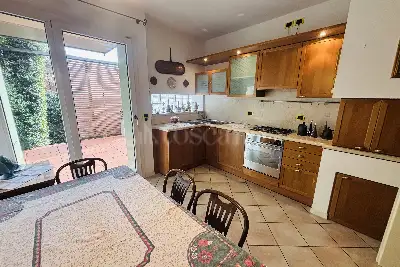 Villa Bifamiliare in vendita, Via A. Grandi, Collebeato