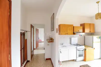 Casa in vendita, Via Giuseppe Grilloni, Como