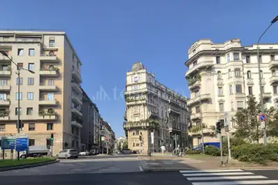 Casa in vendita, Viale Luigi Majno, Milano