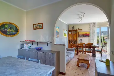 Casa in vendita, Via Taverna, Cugliate-Fabiasco