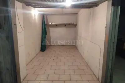 Box in vendita, Via Domenico Pino, Como