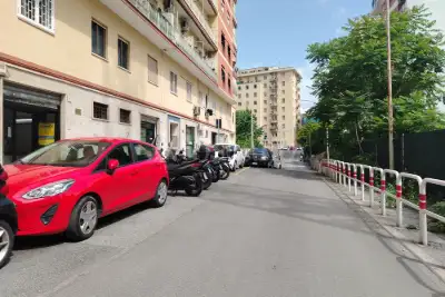Box in affitto, Via dei Prati dei Papa, Roma