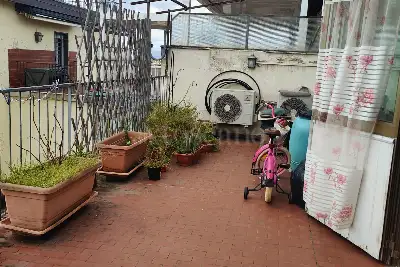 Attico in affitto, Viale Francesco Redi, Firenze