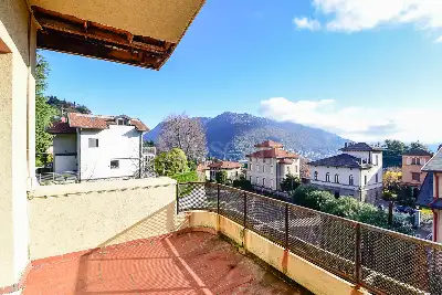 Casa in vendita, Via Bellinzona, Como