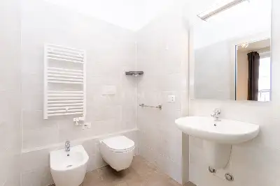 Casa in vendita, Via Carlo Farini, Milano