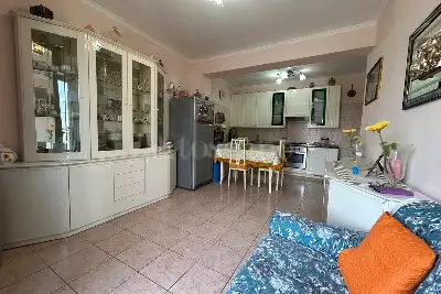 Casa in vendita, Via Zendrini, Roma