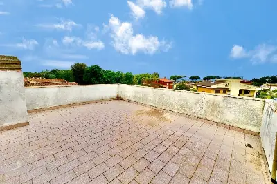 Villa in vendita, Via Gabriele D'Annunzio, Anzio