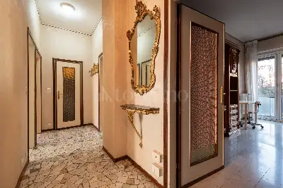 Casa in vendita, Via Francesco Brioschi, Milano