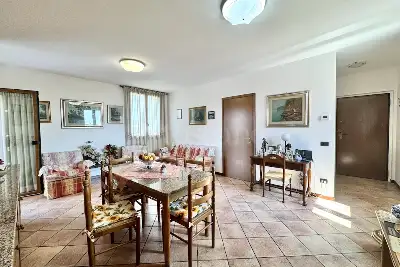 Casa in vendita, Via Toscana, Peschiera del Garda