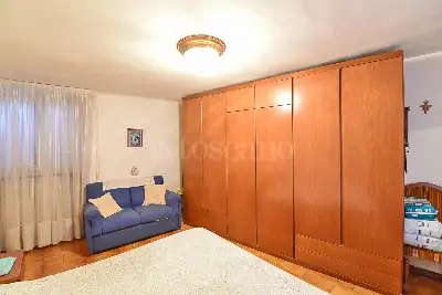 Casa in vendita, Via Andrea Alciato, Como