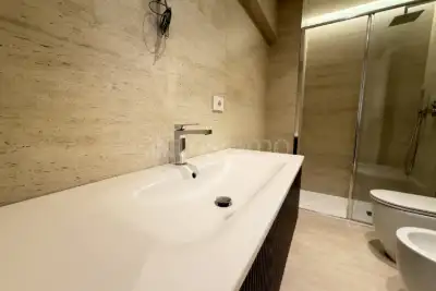 Casa in vendita, Via Giovanni da Procida 25, Milano