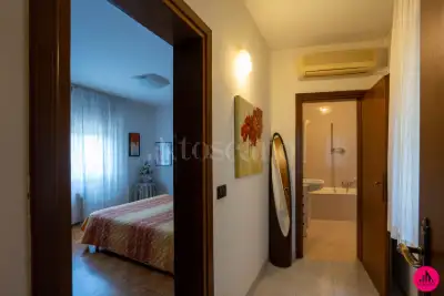 Villa Bifamiliare in vendita, Via Pastrengo, Fontanafredda