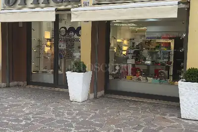 Negozio in affitto, Viale Marx, Roma