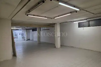 Negozio in vendita, Via Turati, Erba