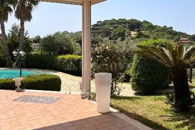 Villa in vendita, Via Olivella, Albano Laziale