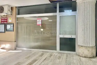 Negozio in vendita, Via Catania, Messina