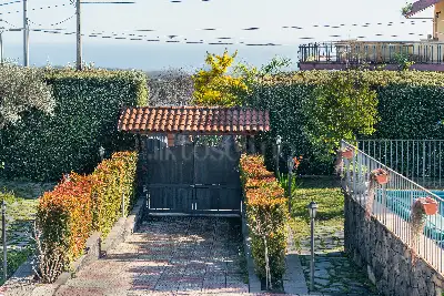 Villa in vendita, Via Lucio Piccolo, Zafferana Etnea