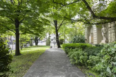 Casa in vendita, Via Uberto Visconti di Modrone, Milano