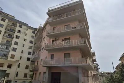 Palazzo in vendita, Via Cortese Vinicio, Catanzaro