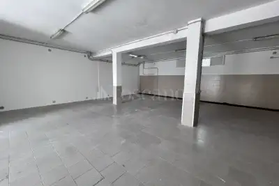 Negozio in vendita, Via Roma, Cassaro