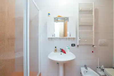 Casa in vendita, Via Apuania, Roma