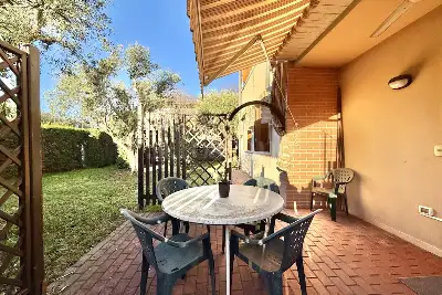 Villino a Schiera in vendita, Vicolo Brolo, Ponti sul Mincio