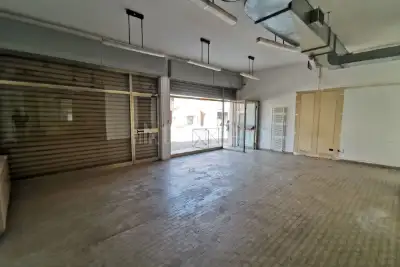 Negozio in vendita, Via Roma, Castelletto di Branduzzo