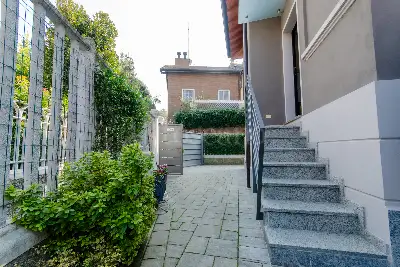 Villa in vendita, Via Privata Bitonto, Milano