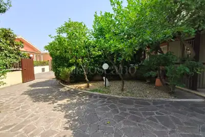 Villa Plurifamiliare in vendita, Via della Tenuta del Casalotto, Roma