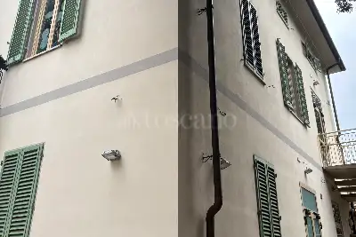 Stabile Uso Ufficio in vendita, Via Santa Gonda, Prato