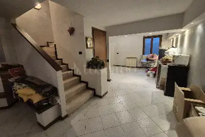 Villino a Schiera in vendita, Via Donato Bramante, Brescia