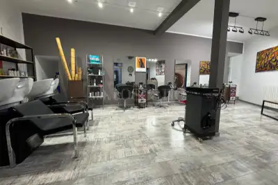 Negozio in vendita, Via Roma, Cunardo