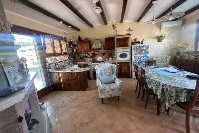 Villa in vendita, Via Afrodite, Pomezia