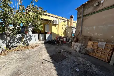 Laboratorio in vendita, Via Dei Mitili, Fiumicino