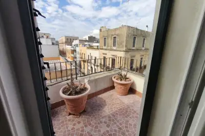 Casa Indipendente in vendita, Via Barletta, Brindisi