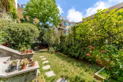 Casa in vendita, Via Serviliano Lattuada 3, Milano