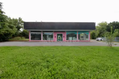 Negozio in vendita, Via Costantini, Fiume Veneto