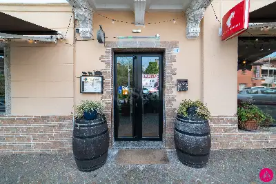 Negozio in vendita, Piazzale Gio Batta Cella, Udine, Udine