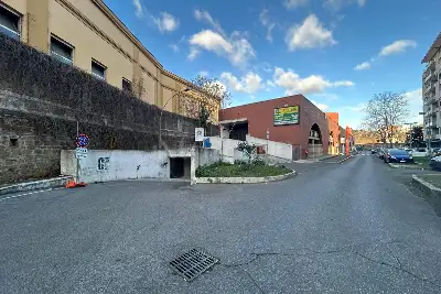 Box in vendita, Via Michele Carcani, Roma