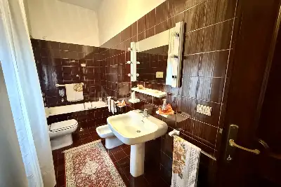 Villa in vendita, Via Canossi, Rezzato, Rezzato