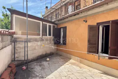 Casa in vendita, Via Cianfroni, Mentana