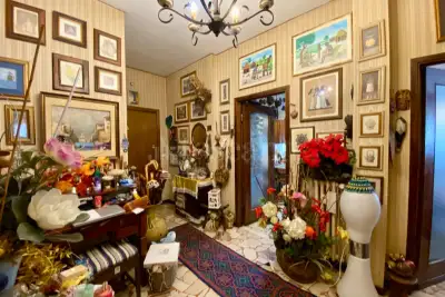 Casa in vendita, Via Montebello, Brescia