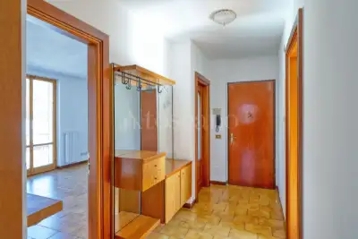 Casa in vendita, Via San Camillo, Marchirolo