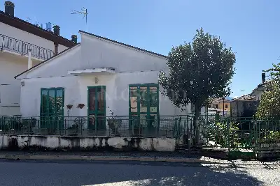 Casa Indipendente in vendita, Via Dante Alighieri 110, Cepagatti