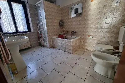 Casa in vendita, Via Giacomo Matteotti, Arcisate